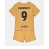 Barcelona Robert Lewandowski #9 Bortedraktsett Barn 2022-23 Kortermet (+ korte bukser)